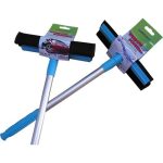 Stierka so špongiou a tyčou