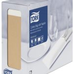 Tork natural kapsička na príbory s bielou servítkou